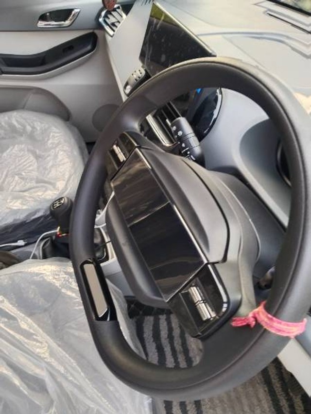 Second-hand 2025 Tata Tiago XZ Plus for sale in Patiala-4