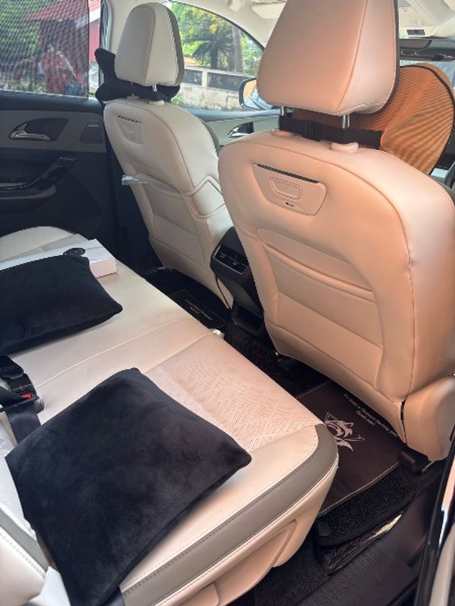 Second-hand 2025 Mahindra XEV 9e Pack Three for sale in Ernakulam-1