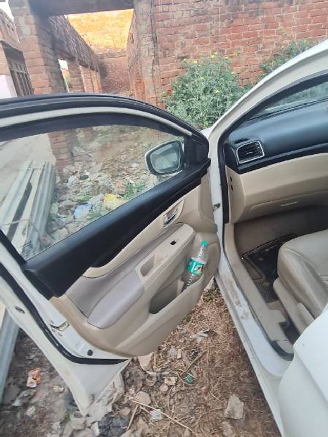 Maruti Suzuki Ciaz ZDi Plus SHVS Second-hand 2016 Maruti Suzuki Ciaz ZDi Plus SHVS for sale in Fatehpur-4
