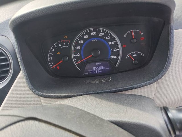 Second-hand 2017 Hyundai i10 Sportz 1.1L for sale in Koppal-5