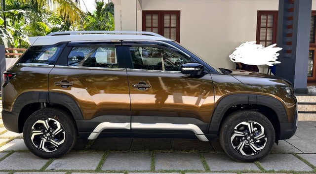 Second-hand 2022 Maruti Suzuki Brezza Zxi Plus AT BSVI for sale in Payyanur-12