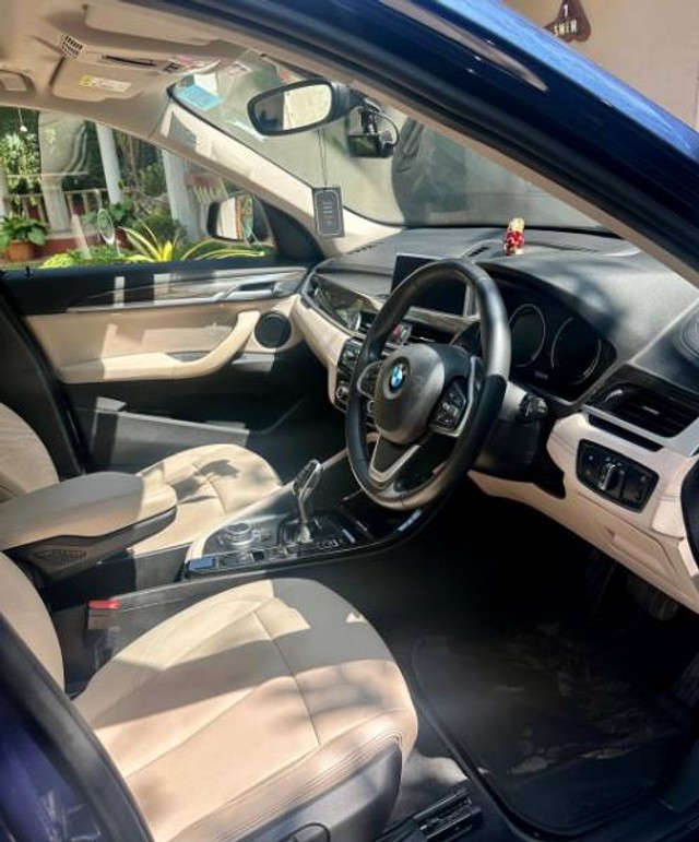 Second-hand 2022 BMW X1 sDrive20i xLine for sale in Pune-9