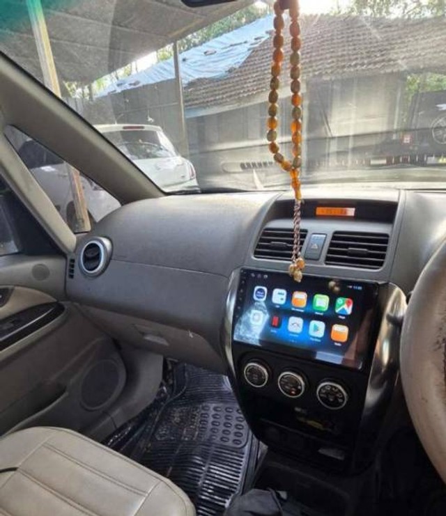 Second-hand 2011 Maruti Suzuki SX4 ZDI for sale in Osmanabad-3