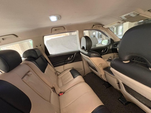 Second-hand 2017 Mahindra XUV500 R W10 FWD for sale in Jammu-2