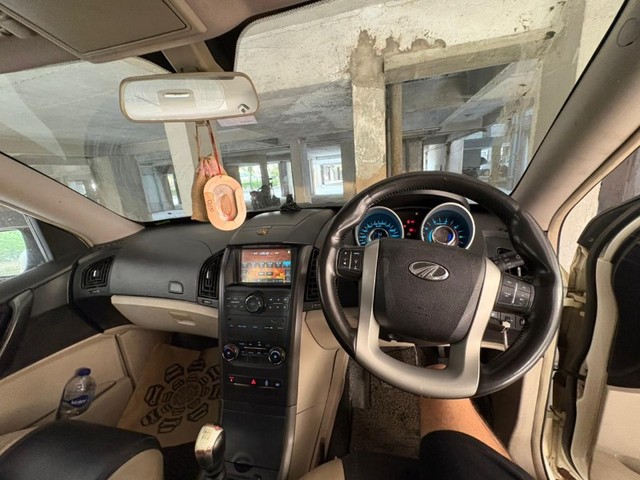 Second-hand 2017 Mahindra XUV500 R W10 FWD for sale in Jammu-4