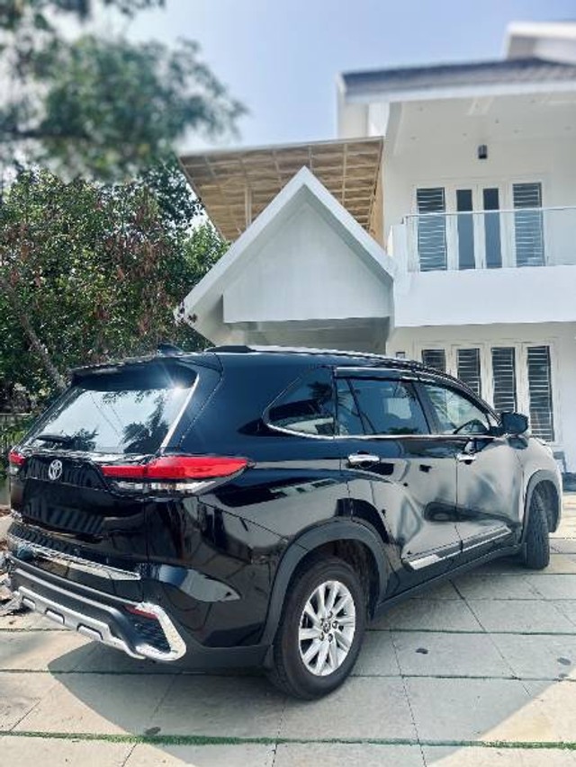 Second-hand 2025 Toyota Innova Hycross GX (O) 8STR for sale in Kannur-1
