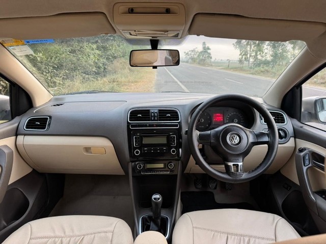 Second-hand 2011 Volkswagen Vento Petrol Breeze for sale in Chandigarh-8