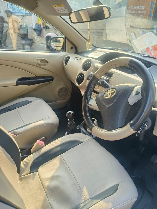 Toyota Etios GD Second-hand 2017 Toyota Etios GD for sale in Visakhapatnam-4