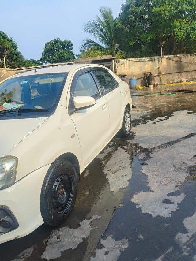 Toyota Etios GD Second-hand 2017 Toyota Etios GD for sale in Visakhapatnam-3