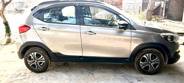 Tata Tiago 1.2 Revotron XZ Second-hand 2018 Tata Tiago 1.2 Revotron XZ for sale in Bahraich-8