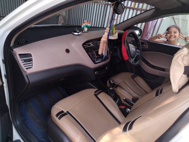 Second-hand 2015 Hyundai i20 Sportz Option 1.4 CRDi for sale in Bongaigaon-8