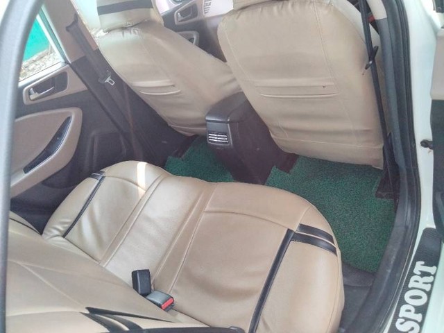 Second-hand 2015 Hyundai i20 Sportz Option 1.4 CRDi for sale in Bongaigaon-7