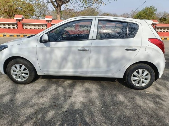 Hyundai i20 Asta 1.2 Second-hand 2013 Hyundai i20 Asta 1.2 for sale in Mysore-1