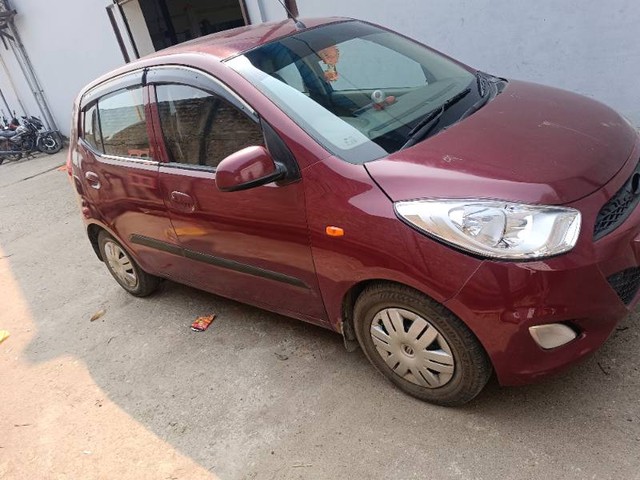 Second-hand 2015 Hyundai i10 Sportz 1.1L for sale in Sonitpur-3