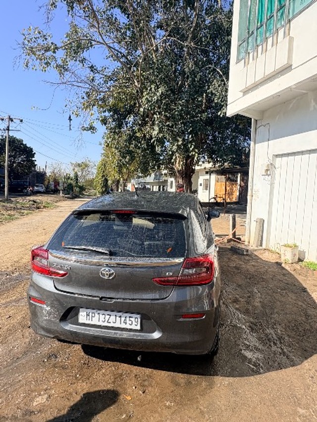 Second-hand 2024 Toyota Glanza G for sale in Ujjain-11