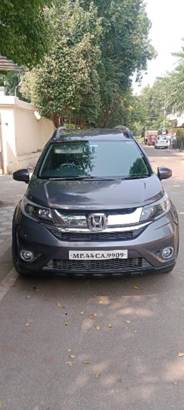 https://images10.gaadi.com/usedgaadi-sellcar/UsedCar/c63e206e-b7a5-49e9-8528-a371174169b5/8a487bb4-d55d-429b-b317-b9b1b621d93c.jpeg?imwidth=6400