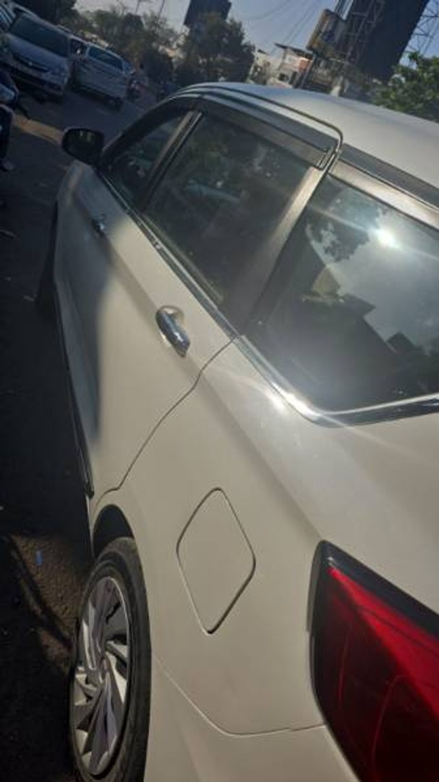 Second-hand 2022 Maruti Suzuki Ertiga VXI AT BSVI for sale in Parbhani-3