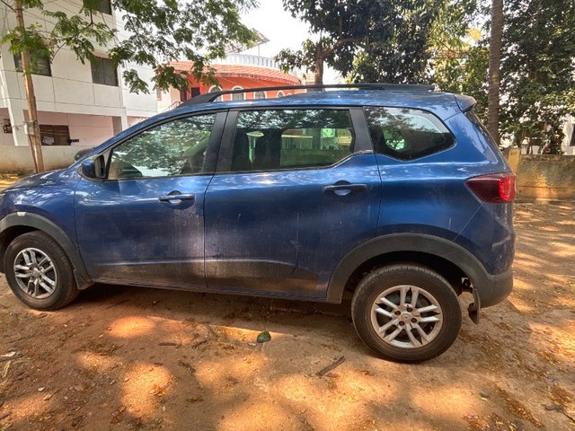 Second-hand 2020 Renault Triber RXT BSIV for sale in Hubli-1