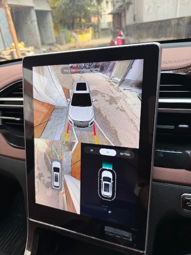 Second-hand 2023 MG Hector Plus Savvy Pro CVT 7 Str 2023-2025 for sale in North 24 Parganas-7