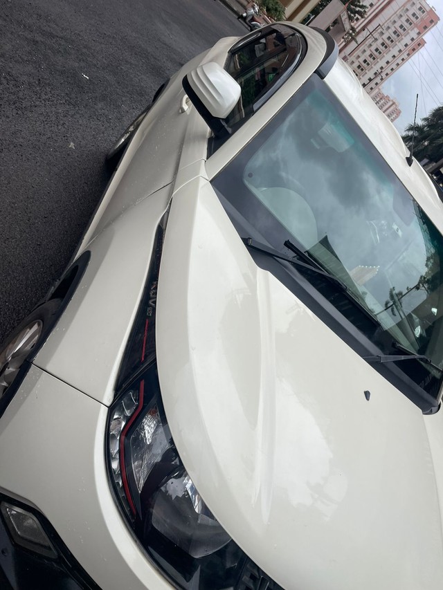 Second-hand 2016 Mahindra KUV 100 mFALCON G80 K8 Dual Tone for sale in Navi Mumbai-2