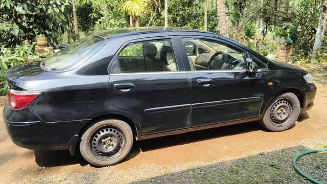 Second-hand 2006 Honda City EXi for sale in Kannur-7