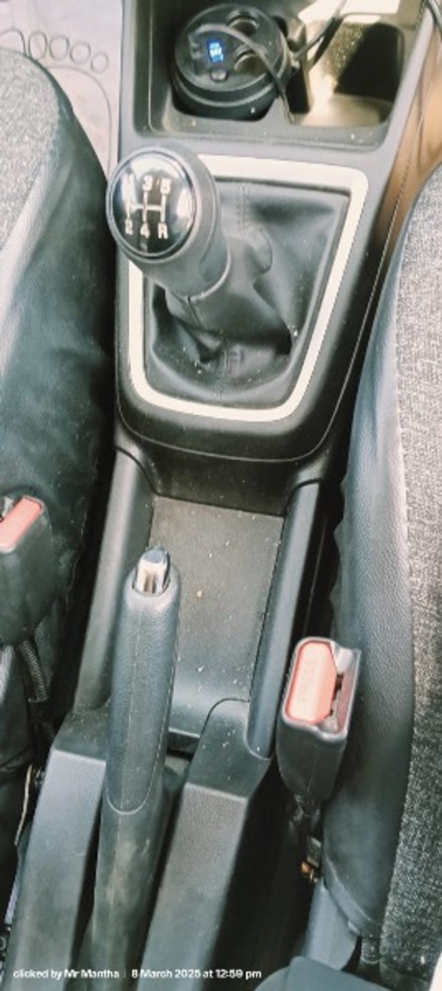 Second-hand 2023 Maruti Suzuki Swift VXI for sale in Yavatmal-5