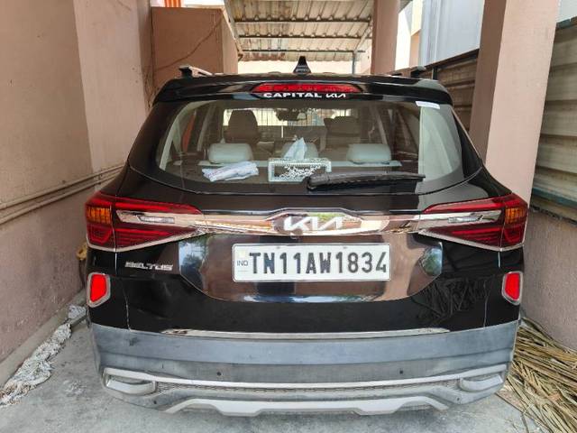 https://images10.gaadi.com/usedgaadi-sellcar/UsedCar/c6610481-c9f7-49de-9844-02a0f7498255/d05c705a-a153-4763-8568-d75a7eefb226.jpg?imwidth=6402