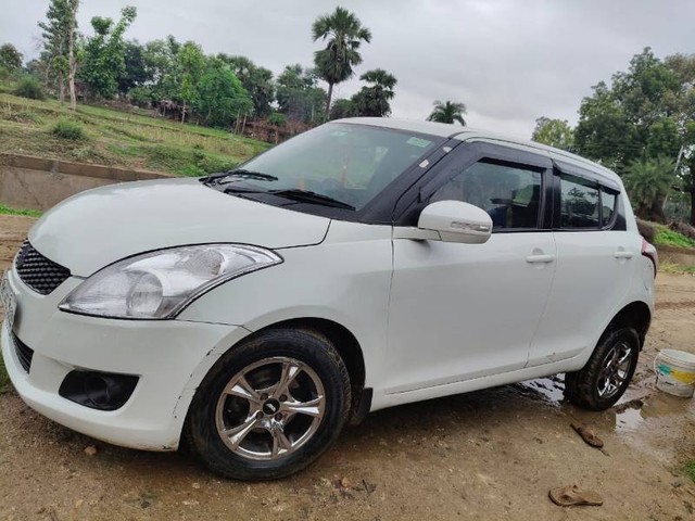 Second-hand 2015 Maruti Suzuki Swift VDI BSIV for sale in Gaya-4