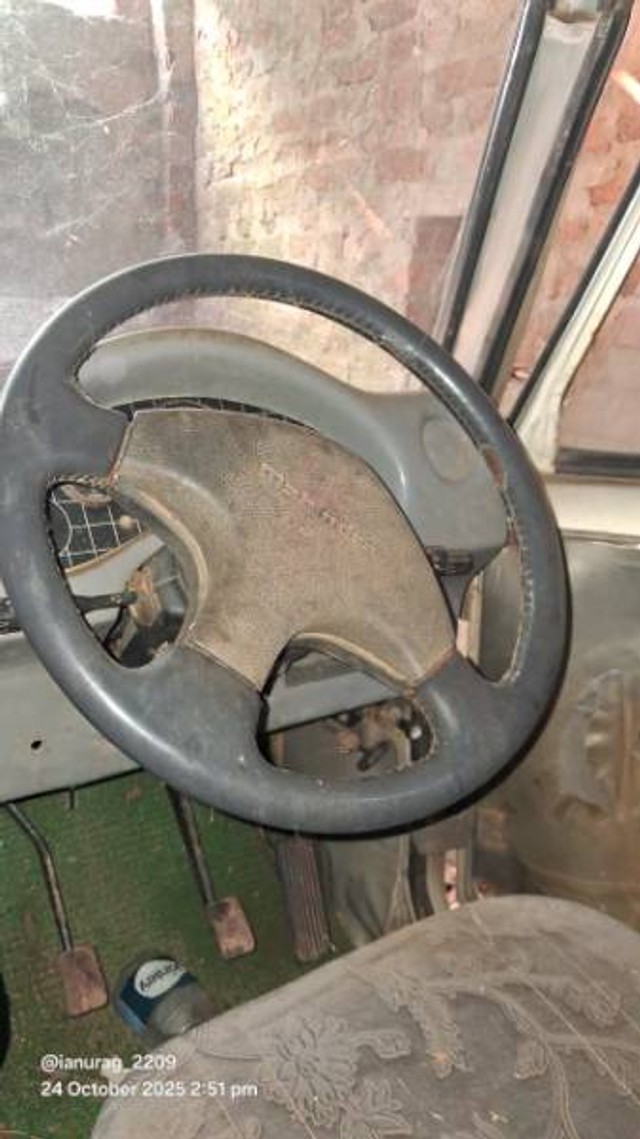 Second-hand 2003 Mahindra Jeep MAXX 10 seater for sale in Katni-1