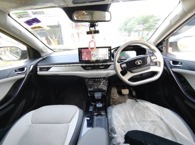Tata Curvv EV Empowered Plus A 55 - Photo 8