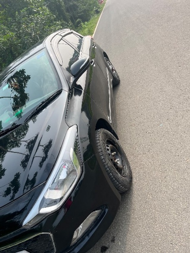 Second-hand 2017 Hyundai i20 1.2 Spotz for sale in Nawada-3