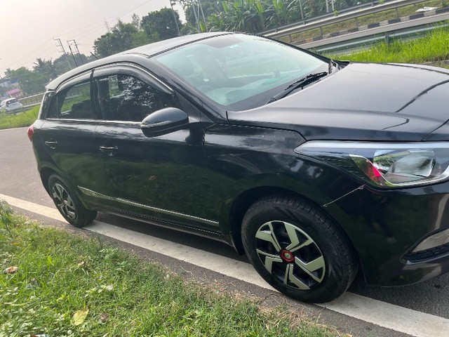 Second-hand 2017 Hyundai i20 1.2 Spotz for sale in Nawada-2