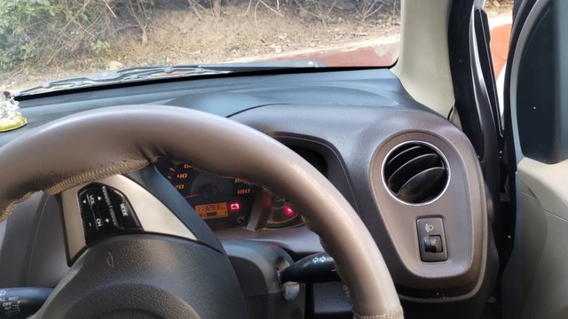 Second-hand 2013 Honda Amaze S i-Vtech for sale in Alwar-2