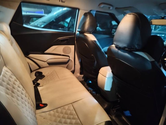 Mahindra XUV300 W4 BSVI Second-hand 2021 Mahindra XUV300 W4 BSVI for sale in Nagpur-5