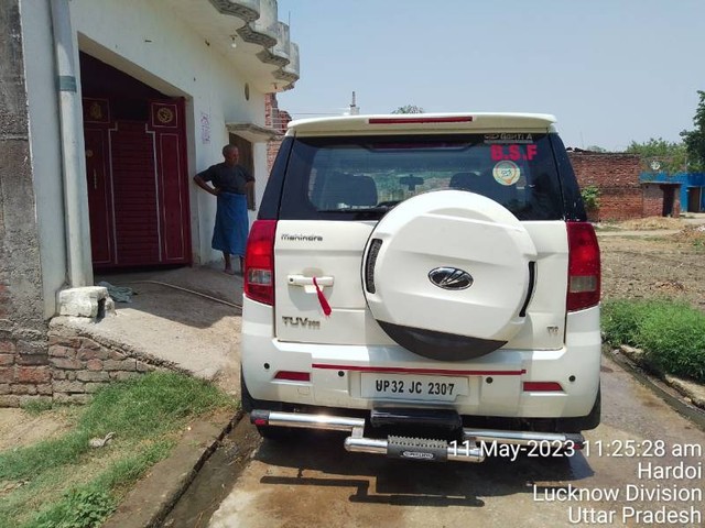 Second-hand 2017 Mahindra TUV 300 T8 for sale in Hardoi-0