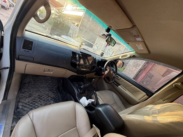 Second-hand 2015 Toyota Fortuner 4x2 Manual for sale in Kharar-4