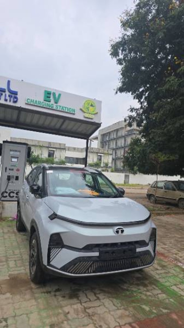 Tata Nexon EV Empowered Plus 45 - Photo 2
