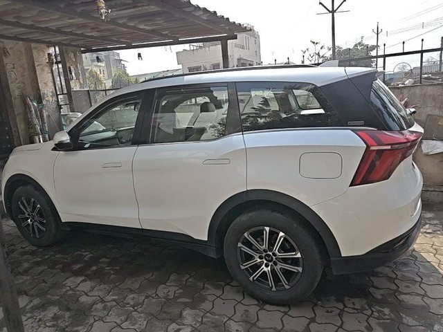 Second-hand 2024 Mahindra XUV700 AX7 7Str Diesel for sale in Ichalkaranji-0