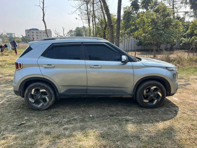 Second-hand 2020 Hyundai Venue S Turbo for sale in Maldah-1
