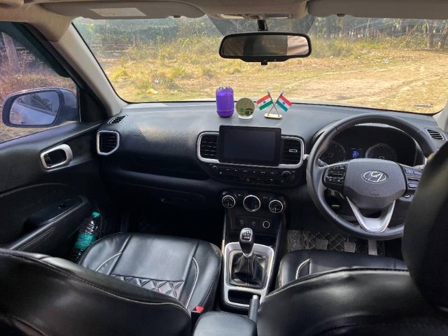 Second-hand 2020 Hyundai Venue S Turbo for sale in Maldah-5