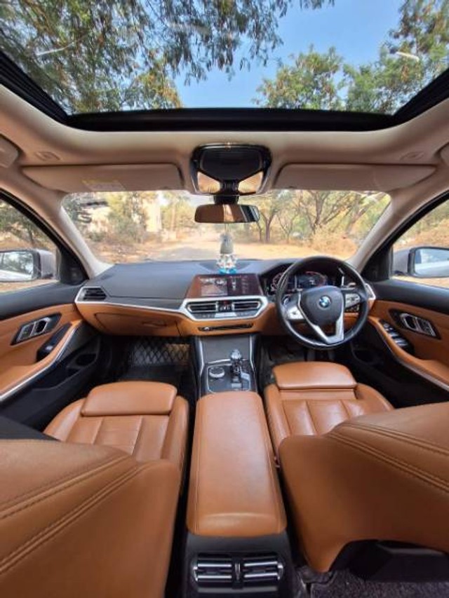 Second-hand 2022 BMW 3 Series 320d Luxury Line for sale in Nashik-5
