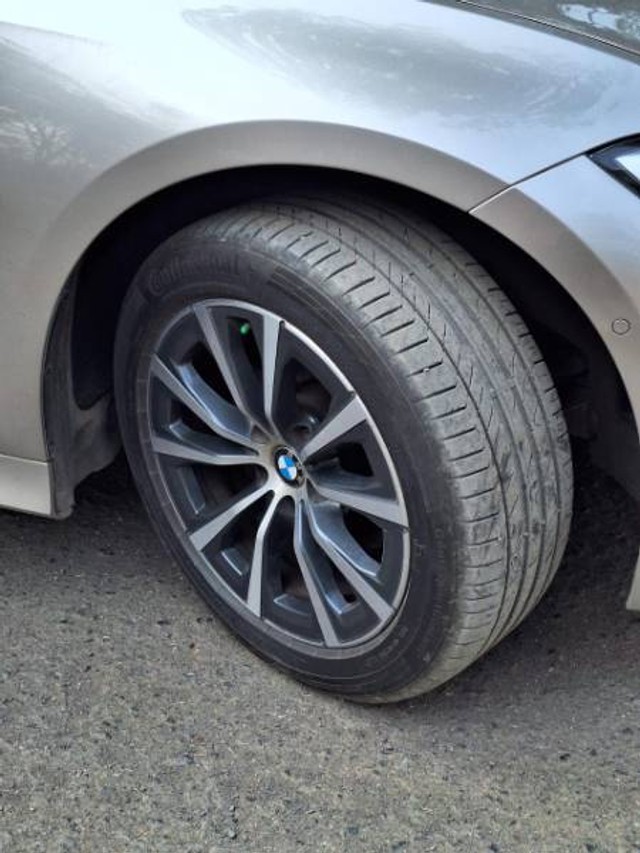 Second-hand 2022 BMW 3 Series 320d Luxury Line for sale in Nashik-7