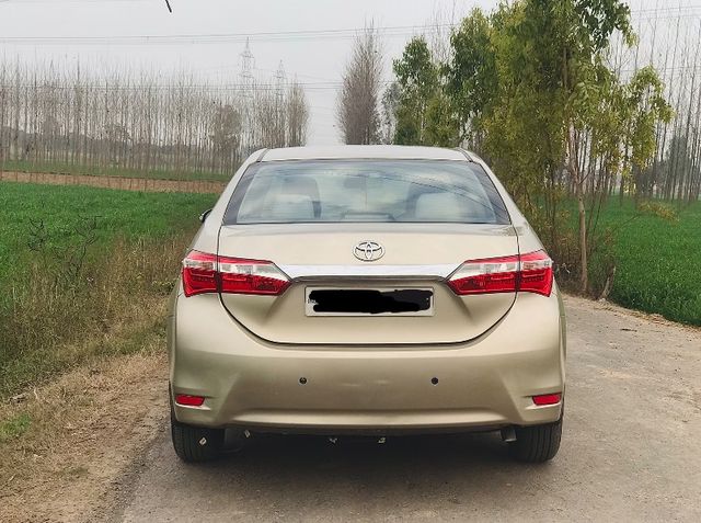 Second-hand 2015 Toyota Corolla Altis D-4D J for sale in Yamuna Nagar