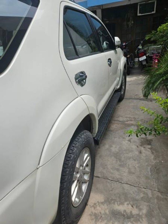 Second-hand 2013 Toyota Fortuner 4x2 AT for sale in Panchkula-3