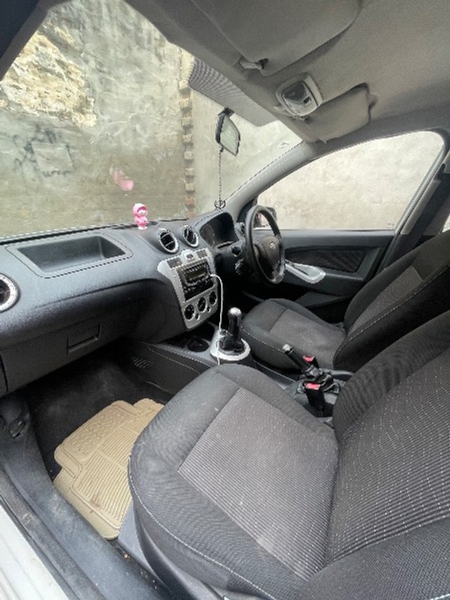 Ford Figo Diesel ZXI Second-hand 2014 Ford Figo Diesel ZXI for sale in Sri Muktsar Sahib-8