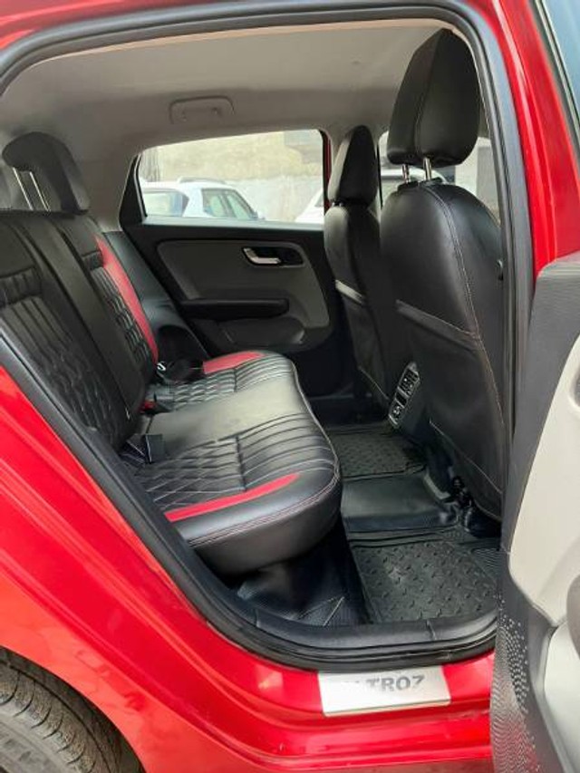 Second-hand 2020 Tata Altroz XZ BSVI for sale in Bhuj-4