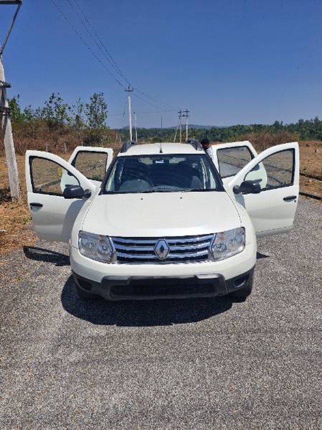 Second-hand 2013 Renault Duster Petrol RxE for sale in Chikmagalur-3