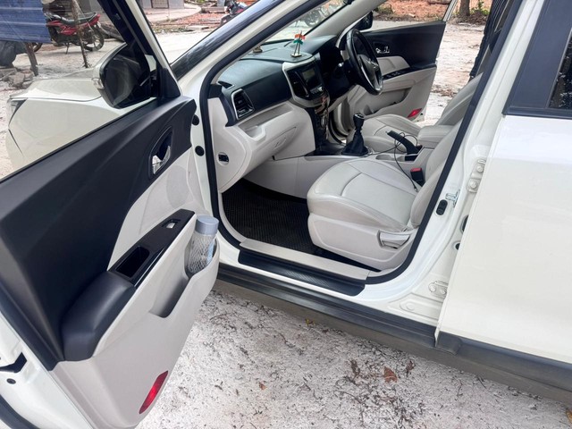 Second-hand 2019 Mahindra XUV300 W8 Option BSVI for sale in Bhubaneswar-9