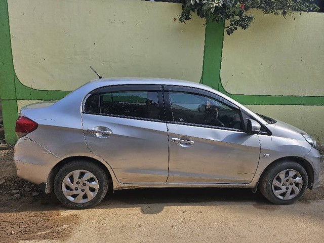 Second-hand 2015 Honda Amaze S i-Dtech for sale in Lucknow-7