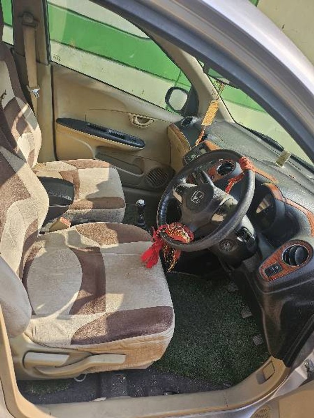 Second-hand 2015 Honda Amaze S i-Dtech for sale in Lucknow-4